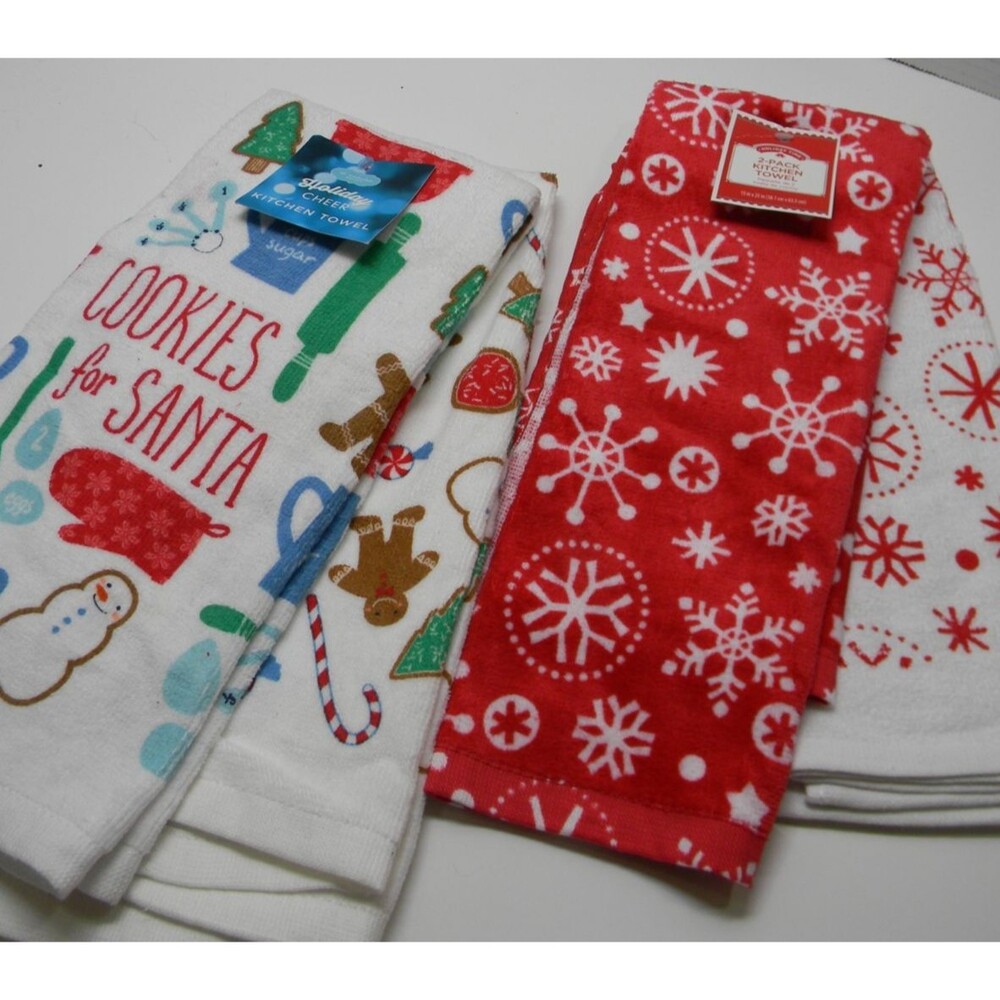 Lot of Christmas Kitchen Decor Towels Salt Pepper Gravy Boat All New Unused - Picture 7 of 8